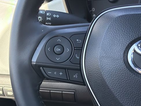 Used 2024 Toyota Corolla SE image 23