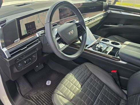Used 2025 Cadillac Escalade Sport Platinum RWD image 22