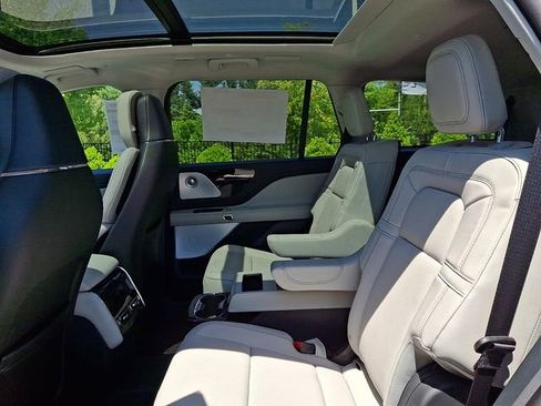 New 2026 Lincoln Aviator Reserve AWD/4WD image 5