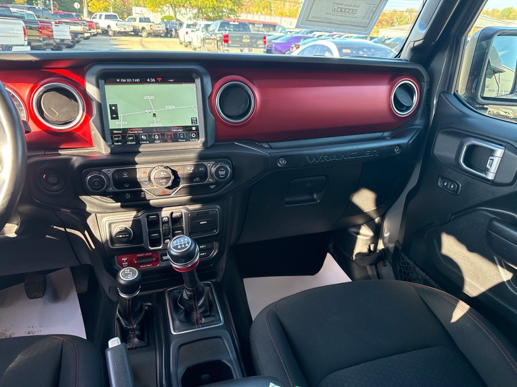 Used 2018 Jeep Wrangler Unlimited Rubicon AWD/4WD image 13
