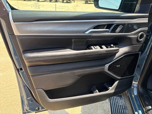 New 2026 Jeep Grand Wagoneer Limited AWD/4WD image 18