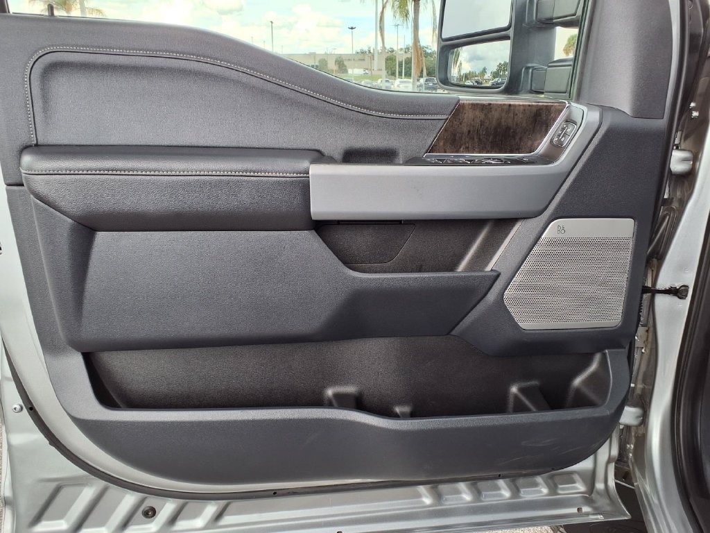 Used 2024 Ford F250 Lariat w/ Black Appearance Package AWD/4WD image 26