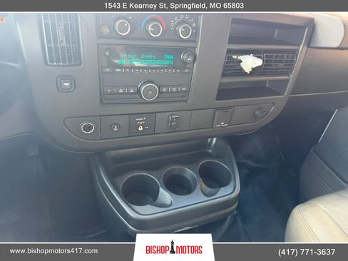 Used 2015 GMC Savana 2500 RWD image 9