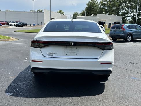Used 2024 Honda Accord EX image 12