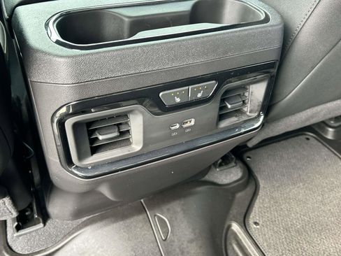 Used 2024 GMC Sierra 1500 AT4 w/ AT4 Premium Package AWD/4WD image 15