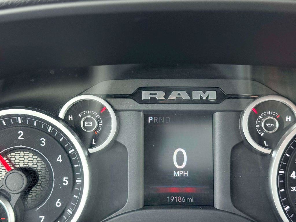 Used 2025 RAM 2500 Big Horn AWD/4WD image 19