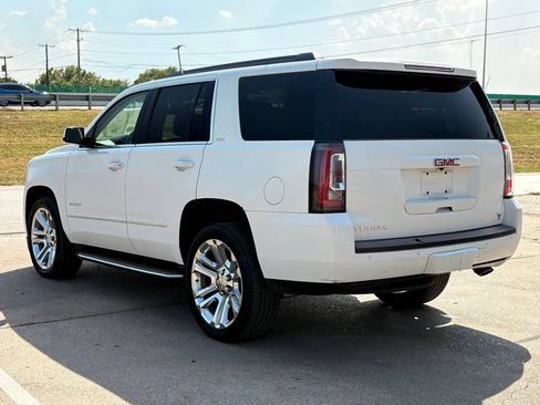 Used 2017 GMC Yukon SLT w/ Premium Edition RWD image 5