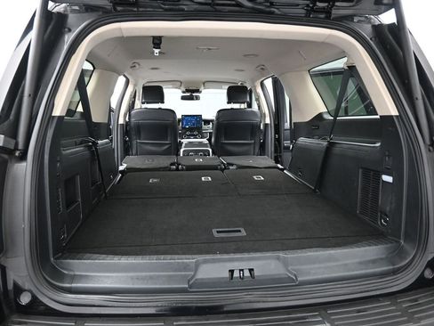 Used 2023 Ford Expedition Max XLT image 24