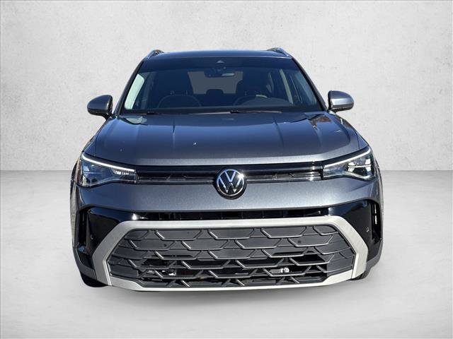 Used 2025 Volkswagen Taos SE FWD image 2
