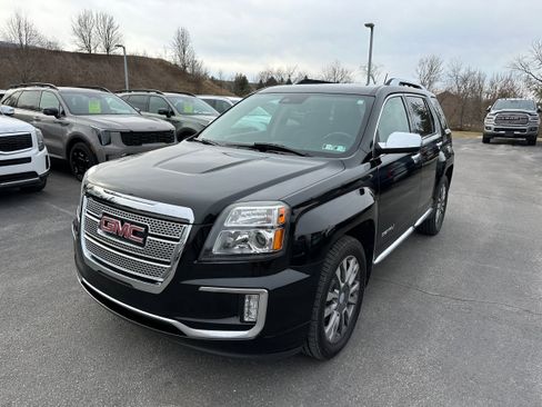 Used 2017 GMC Terrain Denali image 1