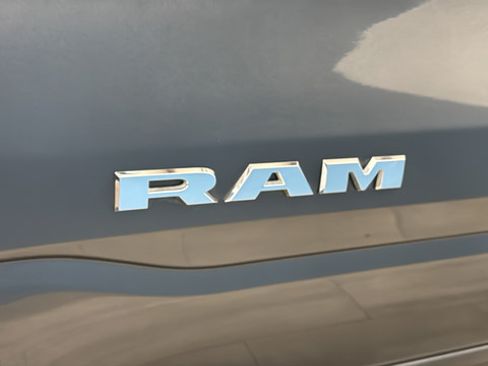 Used 2021 RAM 1500 Laramie AWD/4WD image 42