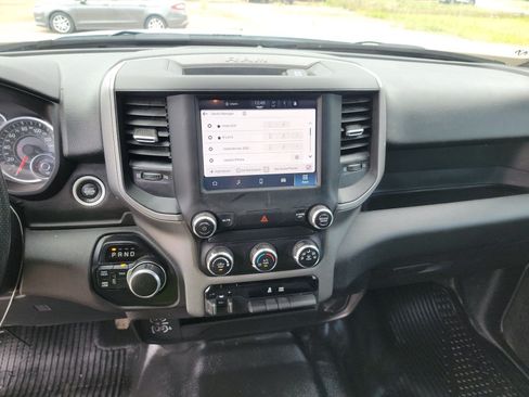 Used 2024 RAM 2500 Tradesman w/ Chrome Appearance Group AWD/4WD image 10