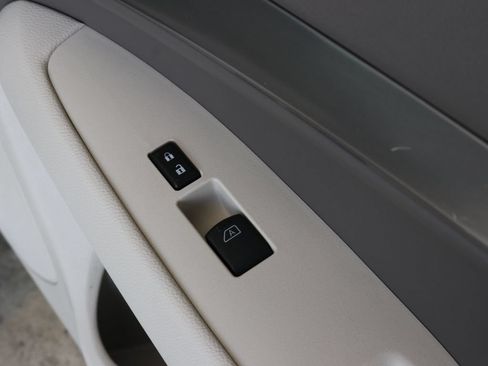 Used 2011 INFINITI G25 x AWD/4WD image 37