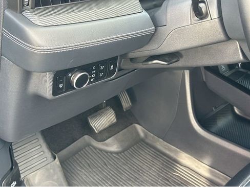 Used 2024 Ford Mustang Mach-E Premium image 34