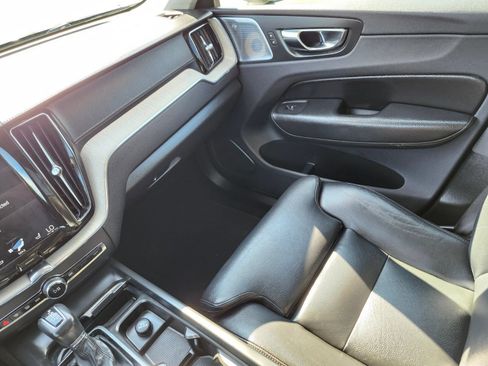 Used 2018 Volvo XC60 T6 Inscription w/ Convenience Package AWD/4WD image 14