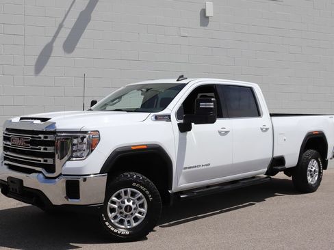 Used 2022 GMC Sierra 2500 SLE w/ Snow Plow Prep/Camper Package AWD/4WD image 28