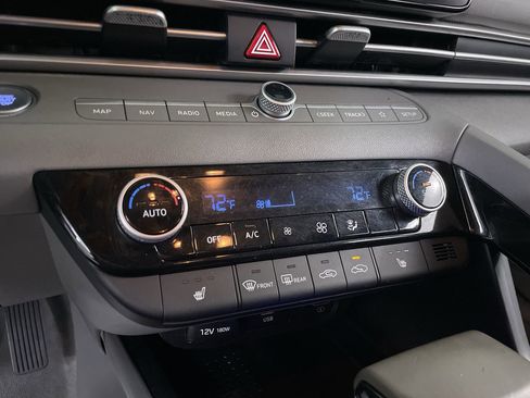 Used 2023 Hyundai Elantra SEL w/ Convenience Package FWD image 15