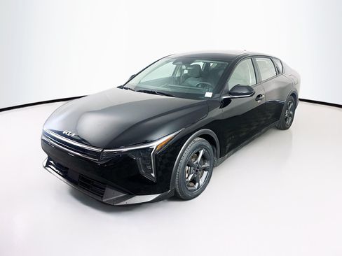 Used 2025 Kia K4 FWD image 3