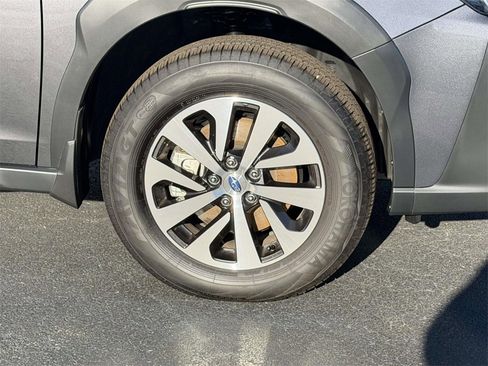 Certified 2025 Subaru Outback Premium image 9