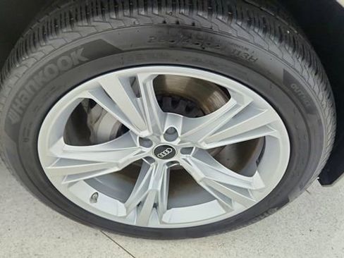 Used 2023 Audi Q8 Premium Plus w/ Premium Plus Package image 57