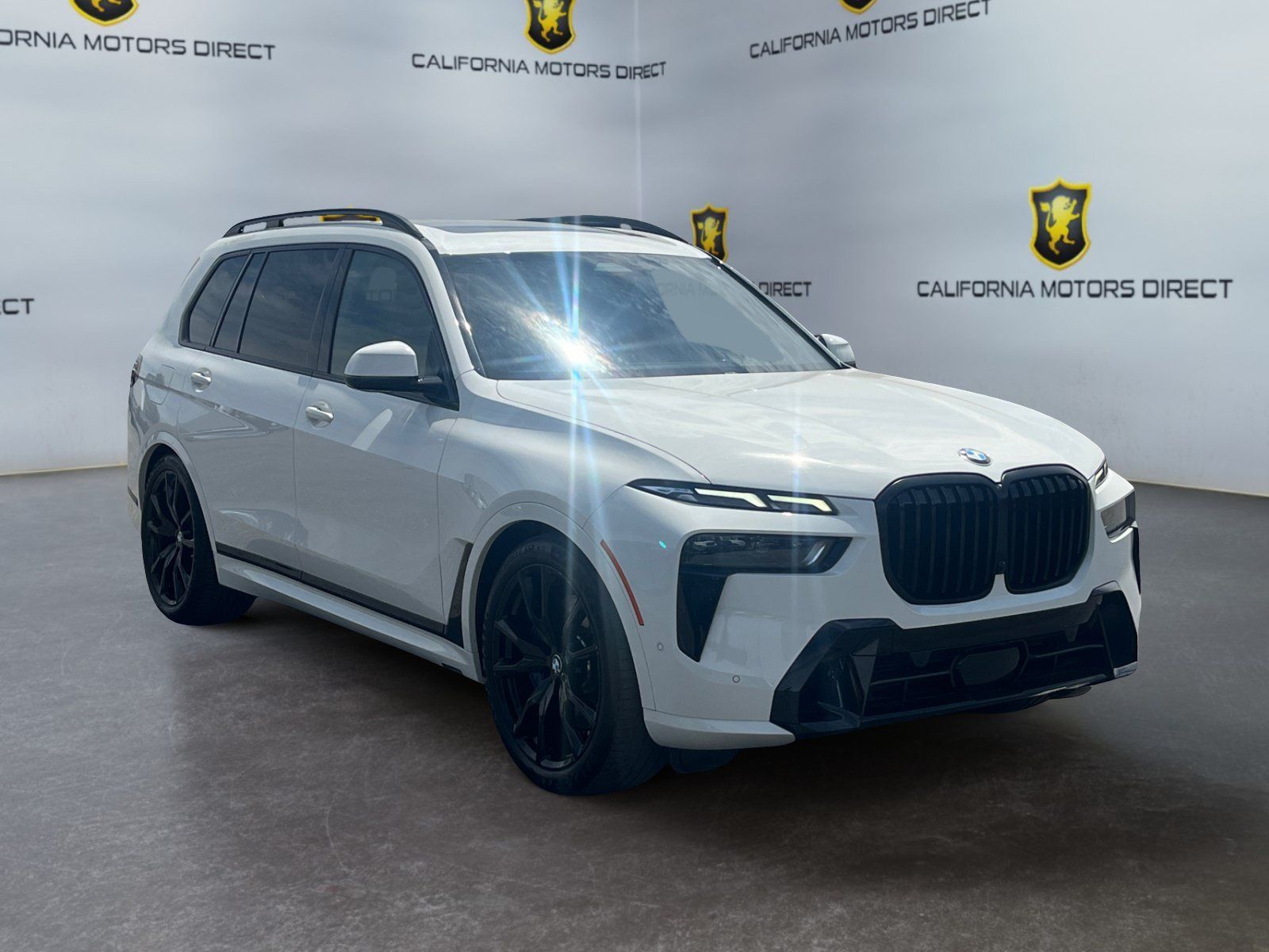 Used 2024 BMW X7 xDrive40i w/ M Sport Package AWD/4WD image 7