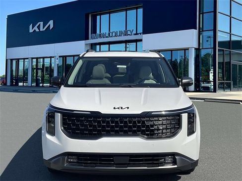 New 2026 Kia Carnival SX w/ SX Dark Edition Package image 2