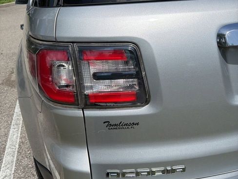 Used 2014 GMC Acadia SLT FWD image 6