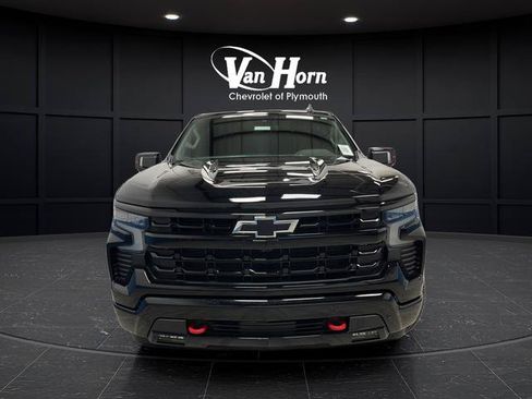 Used 2025 Chevrolet Silverado 1500 RST w/ Redline Edition AWD/4WD image 3