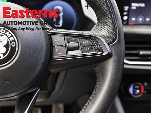 Used 2024 Alfa Romeo Stelvio Sprint AWD/4WD image 16