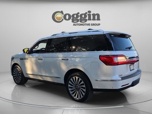 Used 2019 Lincoln Navigator Reserve AWD/4WD image 3