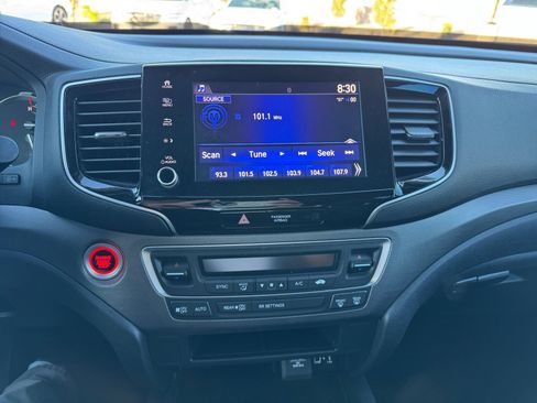 Used 2021 Honda Ridgeline Sport image 12