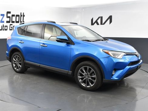 Used 2018 Toyota RAV4 Limited w/ Advanced Technology Package AWD/4WD image 7