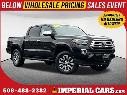 Used 2022 Toyota Tacoma Limited image 1