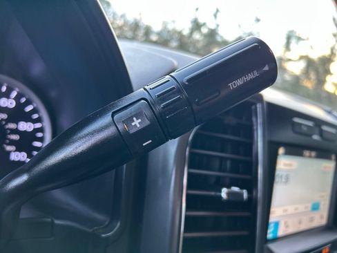 Used 2019 Ford F250 XLT w/ XLT Premium Package AWD/4WD image 21