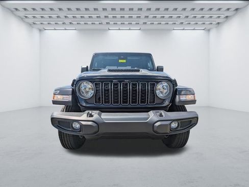 New 2025 Jeep Gladiator Sport image 2