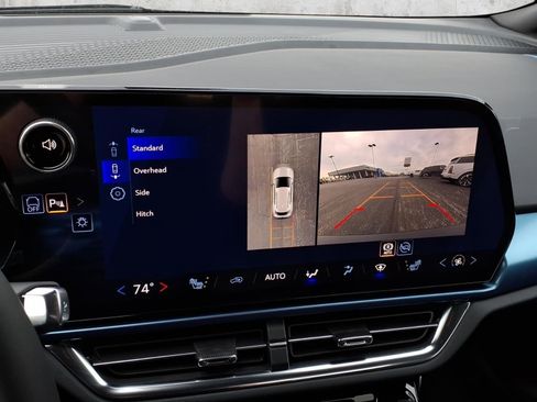New 2026 Chevrolet Equinox EV LT FWD image 17