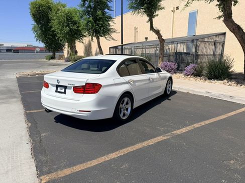 Used 2015 BMW 328i Sedan RWD image 12