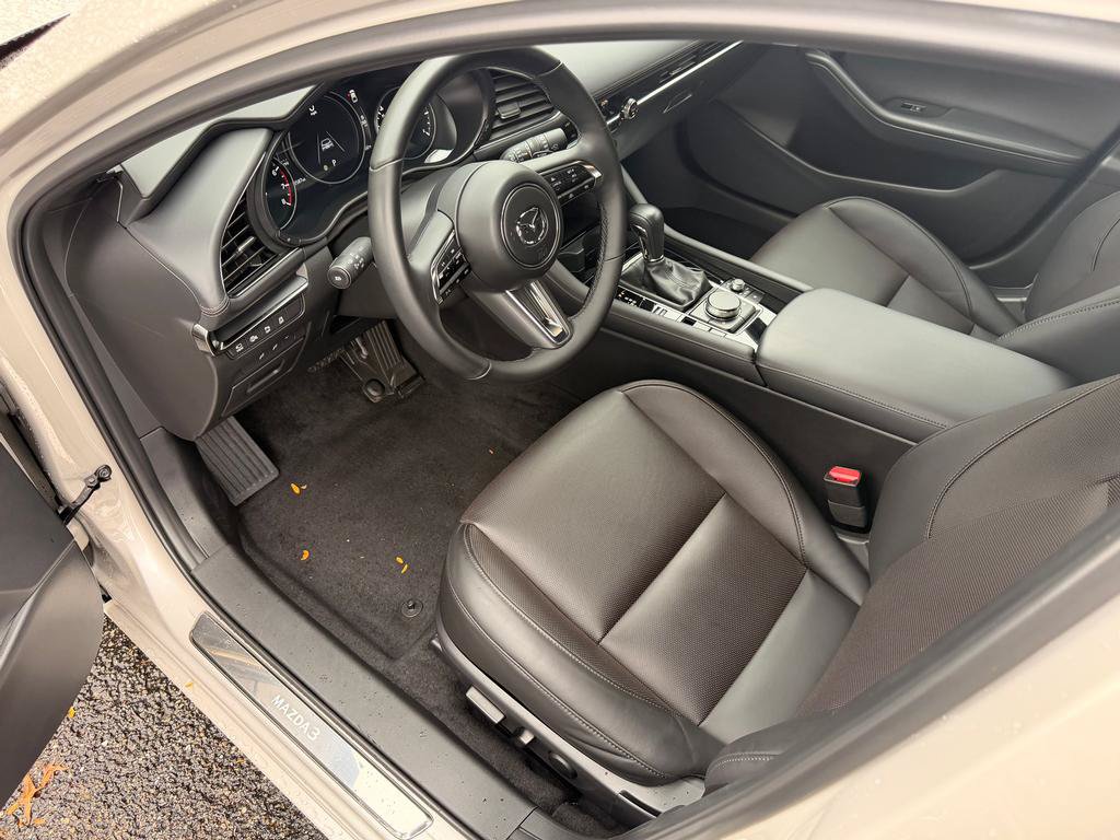 Used 2026 MAZDA MAZDA3 Hatchback w/Premium Plus Pkg AWD/4WD image 8