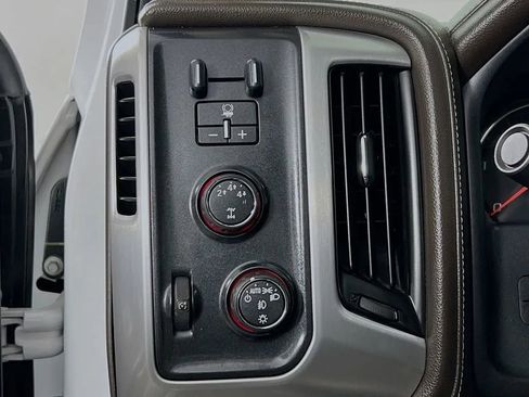 Used 2016 GMC Sierra 2500 SLT w/ Suspension Package, Off-Road image 11