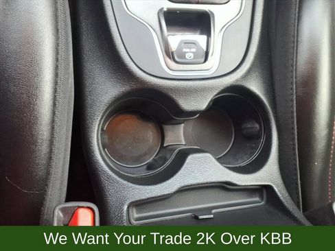 Used 2022 Jeep Cherokee Trailhawk w/ Sun, Sound & Nav Group image 31