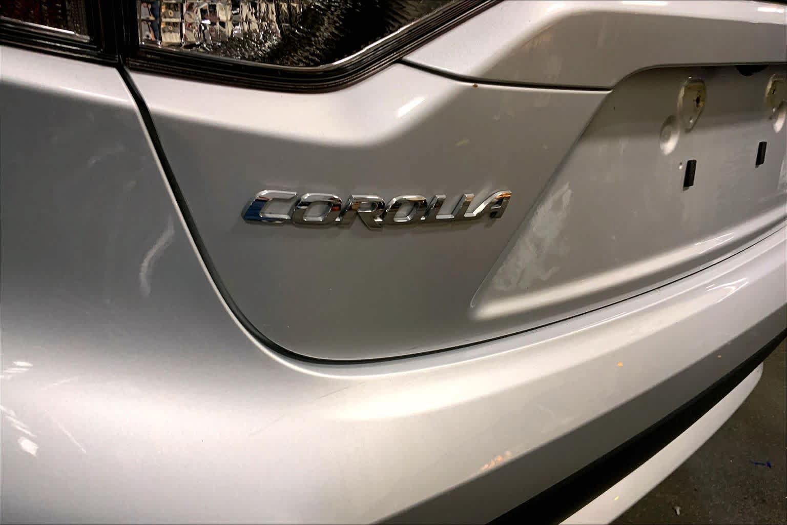 Certified 2020 Toyota Corolla LE w/ Carpet Mat Package (TMS) FWD image 31