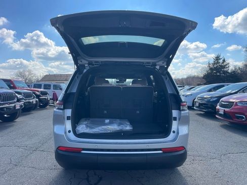 New 2026 Jeep Grand Cherokee L Limited image 13