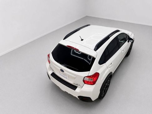 Used 2015 Subaru Crosstrek 2.0i Premium AWD/4WD image 32