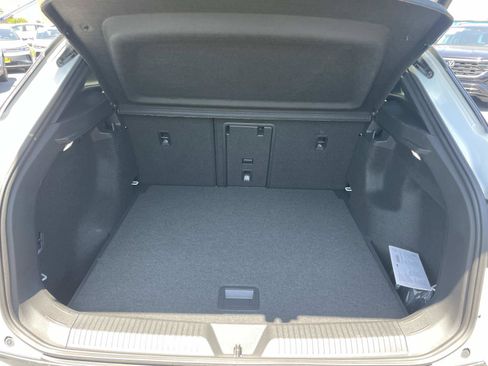 Used 2023 Volkswagen ID.4 Pro S RWD image 5