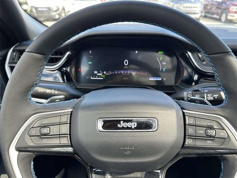 New 2025 Jeep Grand Cherokee Trailhawk w/ Advanced Protech Group II image 14