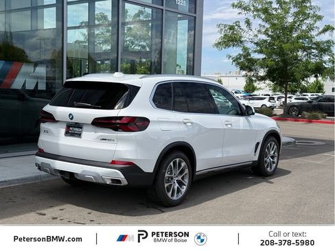 New 2026 BMW X5 xDrive50e w/ Premium Package AWD/4WD image 5