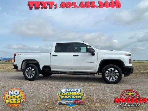 Used 2025 Chevrolet Silverado 2500 Custom w/ Custom Convenience Package AWD/4WD image 2