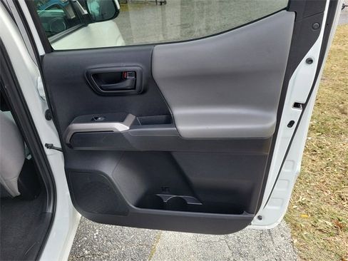 Used 2023 Toyota Tacoma SR image 27