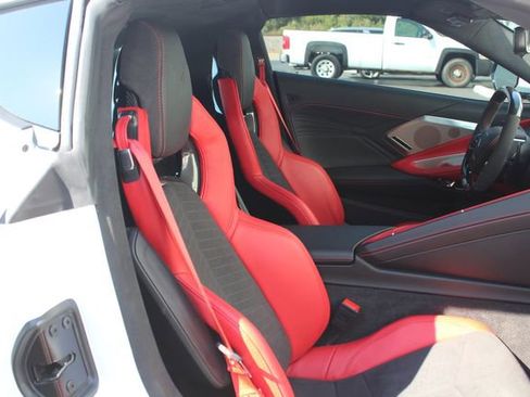 Used 2025 Chevrolet Corvette Z06 w/ Z07 Performance Package image 23