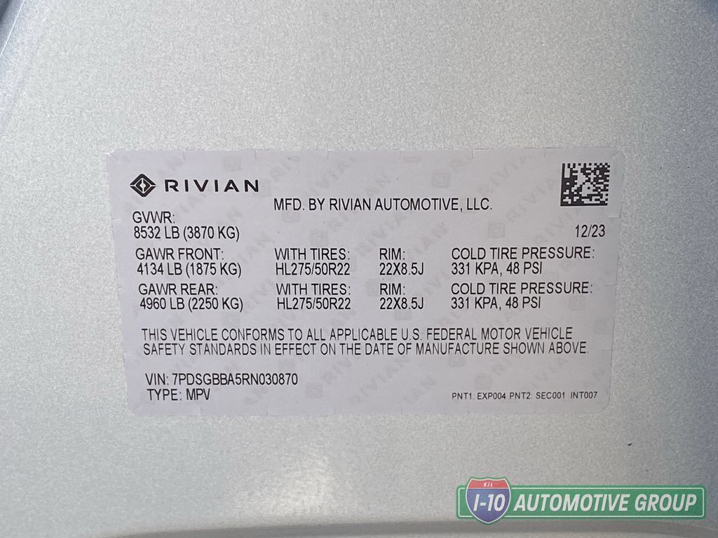 Used 2024 Rivian R1S Adventure Dual AWD/4WD image 33